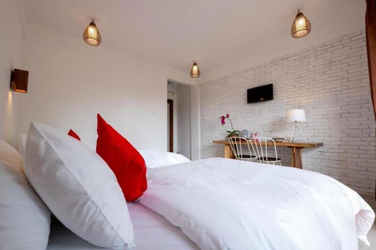 Surya Lombok Accommodation Selong Blanak Exterior foto